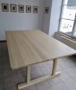 Table de salle à manger en frêne.